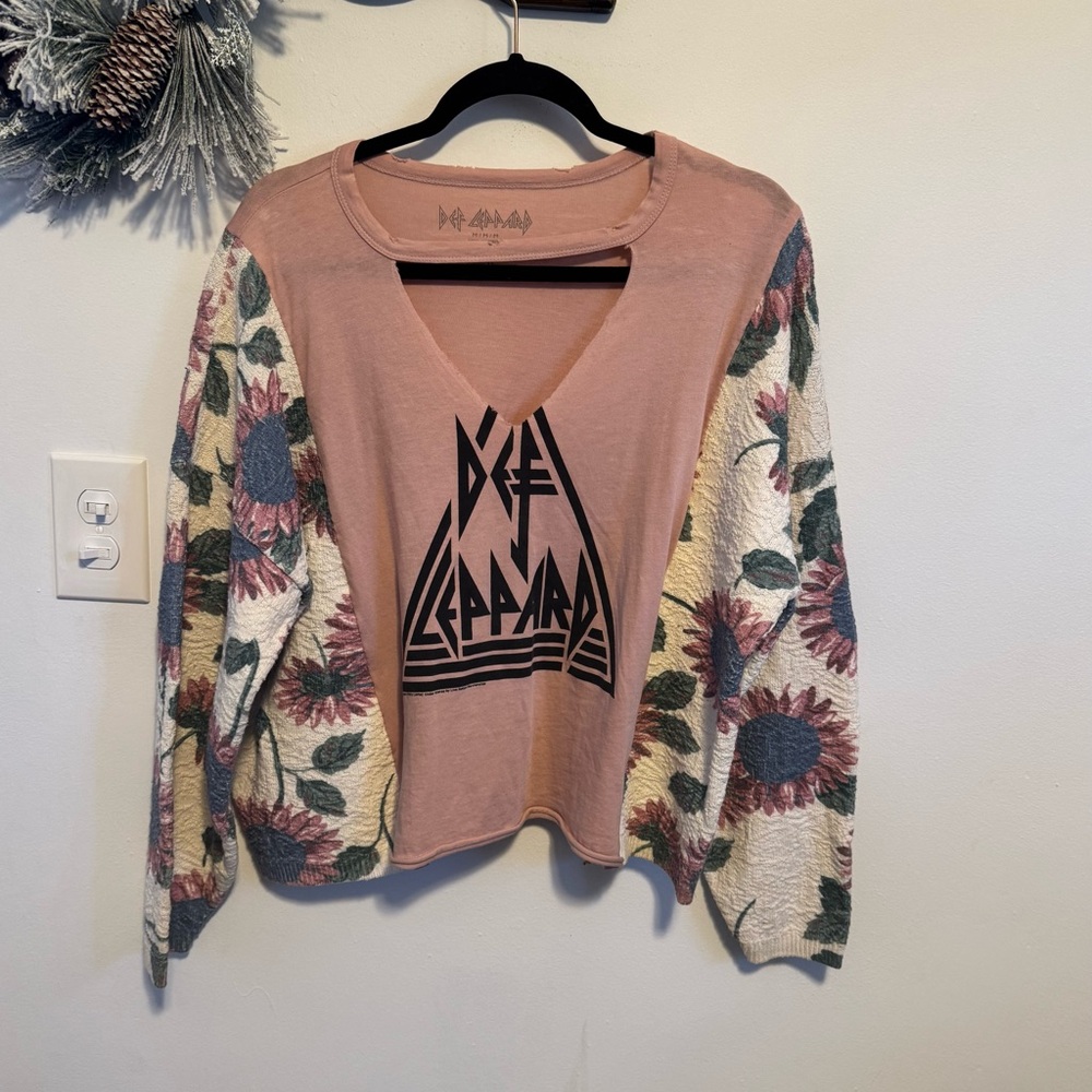 Handmade Def Leppard Cropped Sweater Top